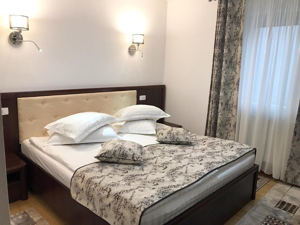 Hotel Casa Pino Brašov Exteriér fotografie
